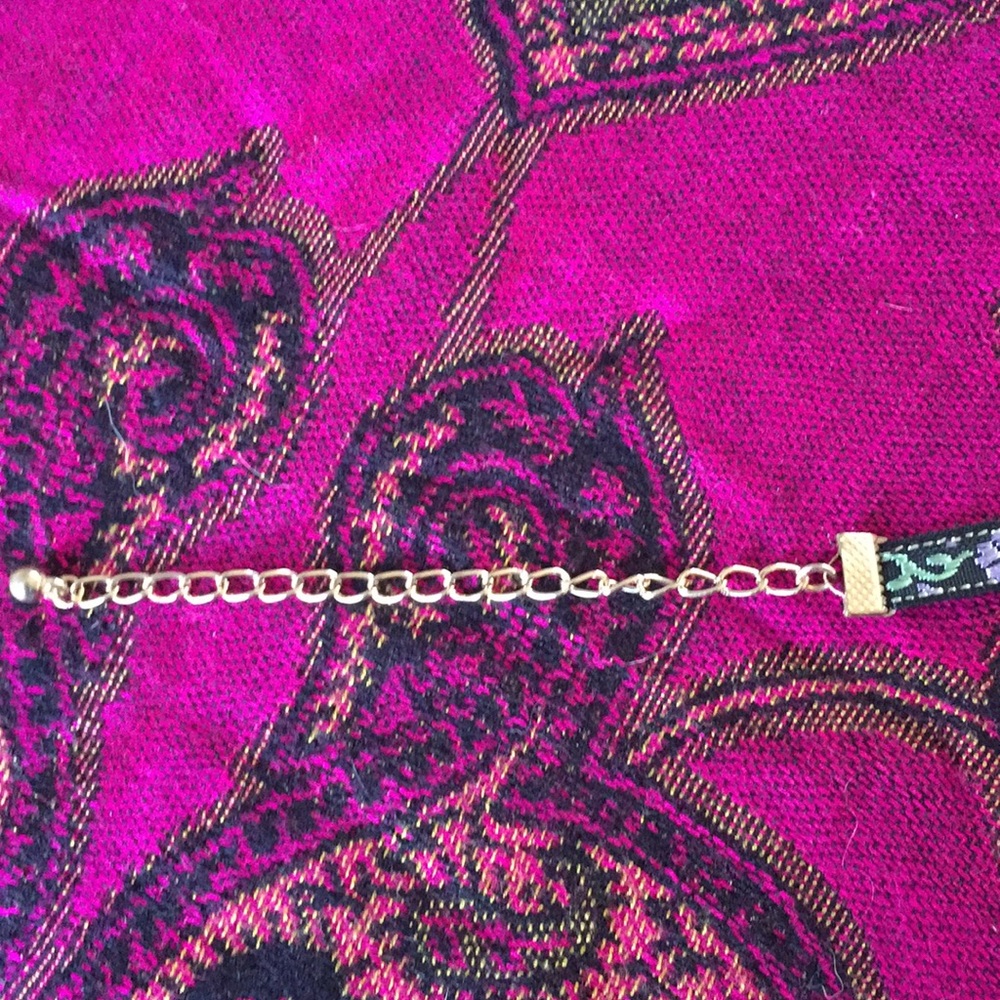 Choker - Picture 5 of 6